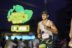 BIB: 18931
                            <button type="button" onclick="openModal(24669150)" class="btn btn-primary btn-sm float-right btn-popup" data-toggle="modal" data-target=".modal-high-quality">
                        <i class="fas fa-shopping-cart"></i> Add to Cart
                    </button>
                                            <button type="button" onclick="isThisMe(24669150, true)" class="btn btn-success btn-sm float-right btn-popup btn-isme hidden" data-toggle="tooltip" data-placement="bottom" title="นี่คือรูปของคุณใช่ไหม คลิกที่นี่เพื่อเอาเข้าอัลบั้ม">
                        <i class="fas fa-plus"></i> Add to album
                    </button>
                    <button type="button" onclick="isThisMe(24669150, false)" class="btn btn-warning btn-sm float-right btn-popup btn-isnotme hidden">
                        <i class="fas fa-ban"></i> Remove from album
                    </button>